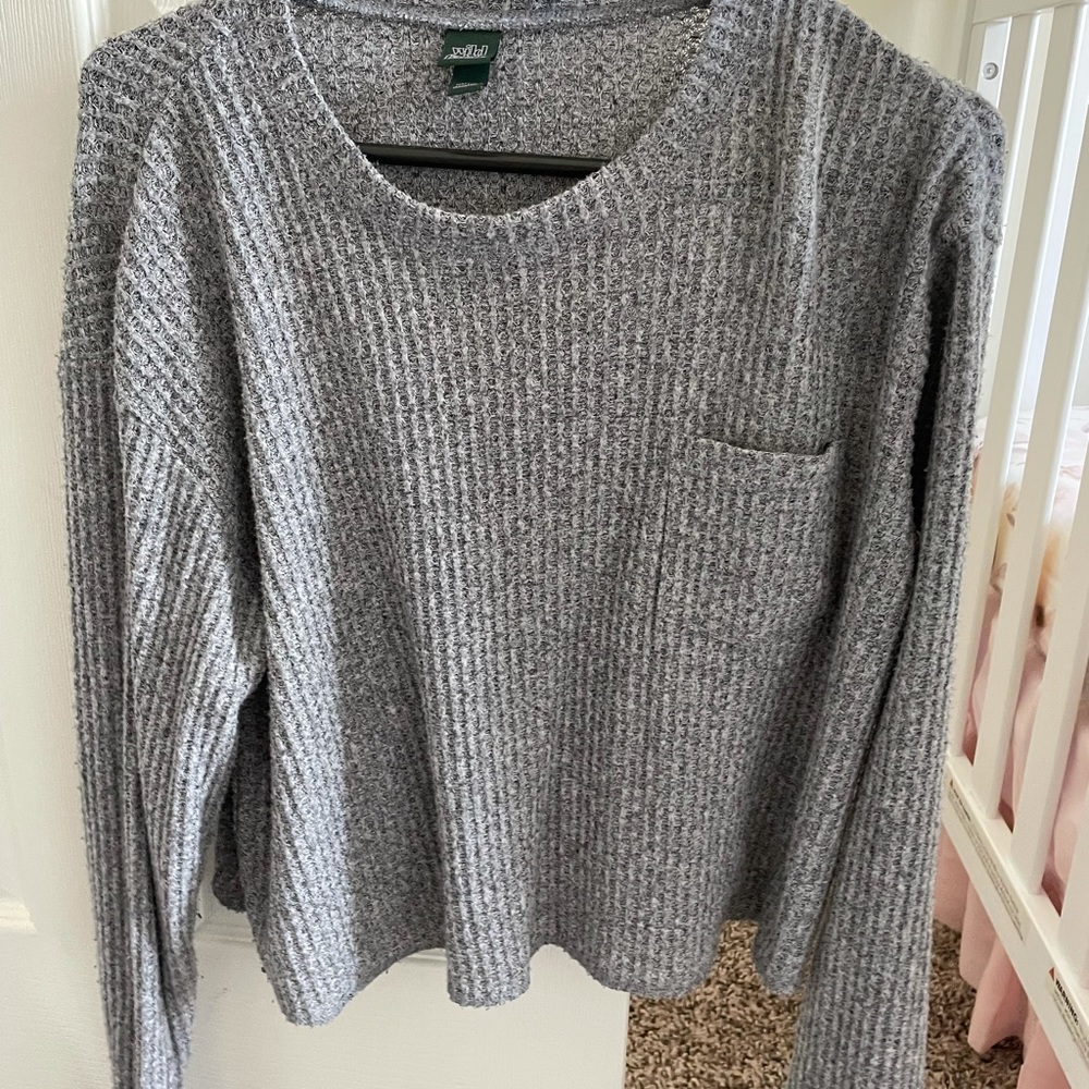 Crop sweater